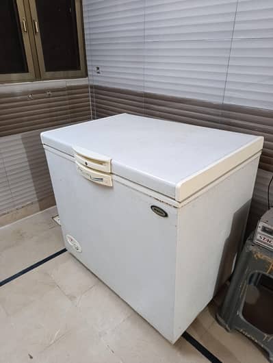 Waves Deep Freezer Single Door