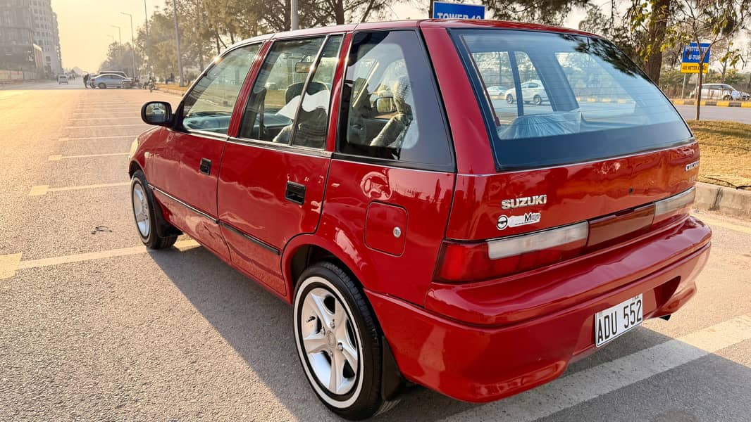 Suzuki cultus 2001 4