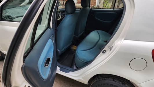 Toyota Vitz 1999 model import 2007