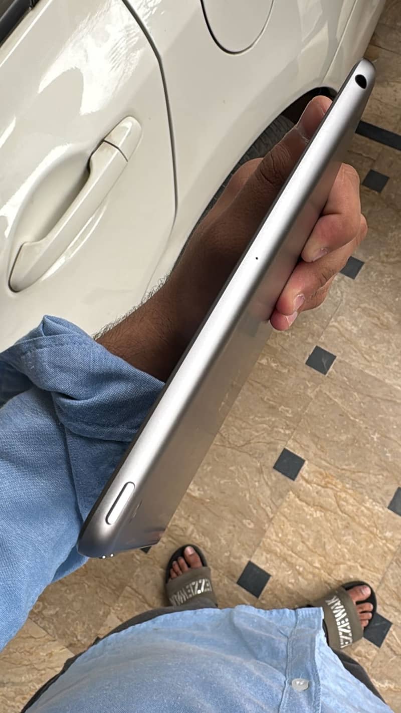 Ipad 6tg generation 2