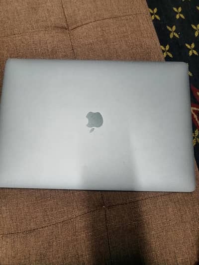 2017 macbook pro new