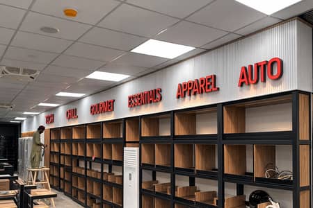 Sales Man / Sales Women