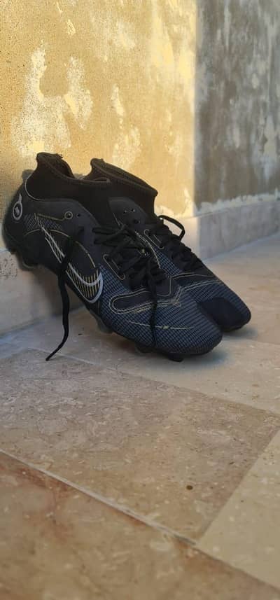 Football shoes