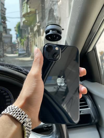 iPhone 13 | Battery Health: 88% | Waterpack | Market Short item