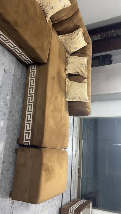 L shaped 7 seater sofa with table for sale