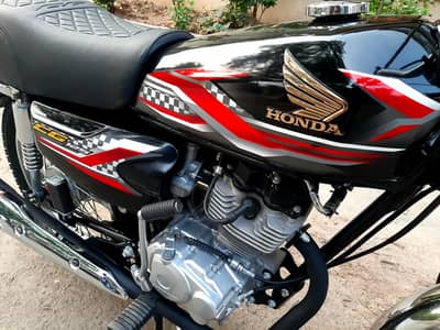 Hondas CG 125 2023/2024 Black Febulus Condition Gift For Honda Lover