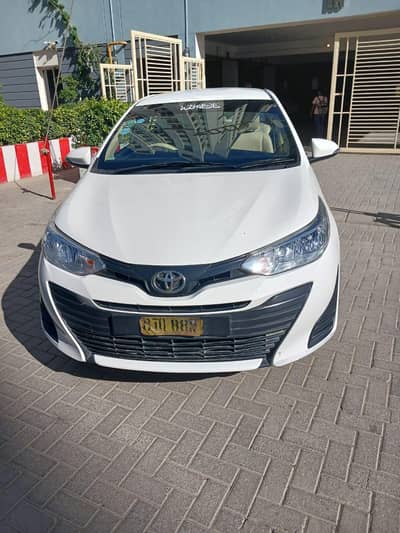 Toyota Yaris GLI CVT 2021 – White – Karachi – Excellent Condition