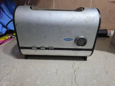 Used toaster in perfect condition