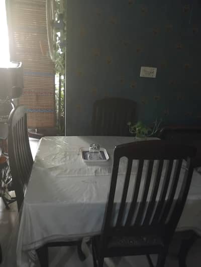 Small Dinning table