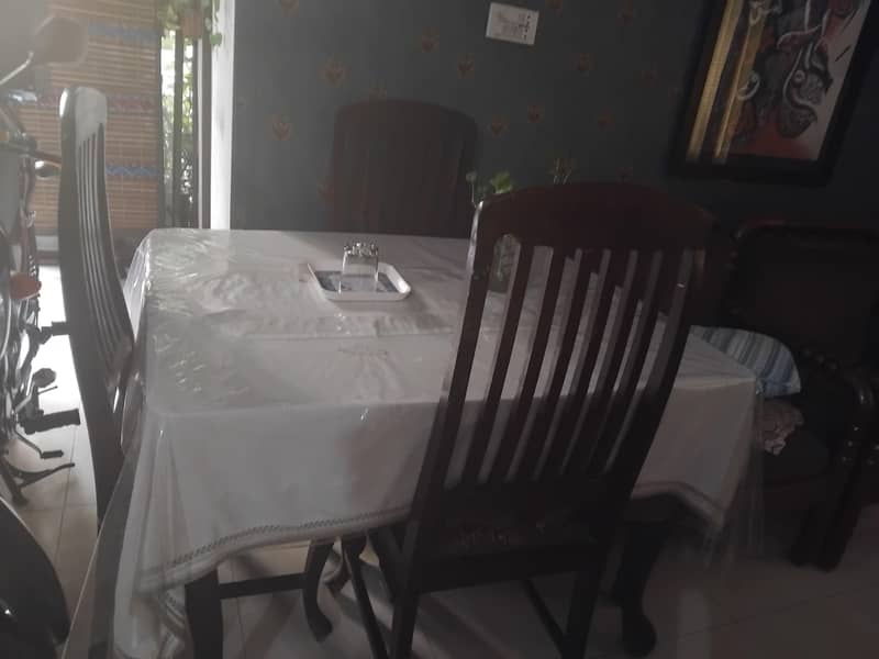 Small Dinning table 1