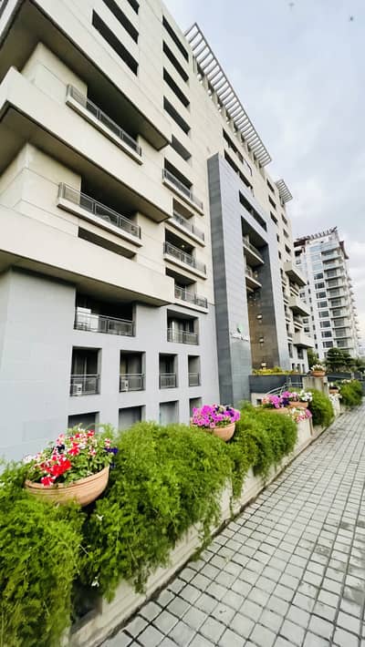 Beautiful Silver Oaks 3Bed Apartment Available For Sale.