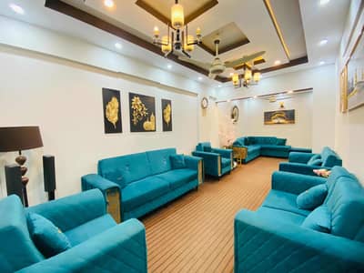 A good flate for sale in Gulshan e Iqbal block 4a