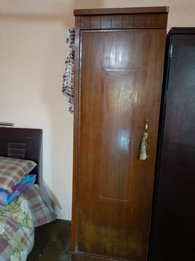 chipboard / Wooden wardrobe