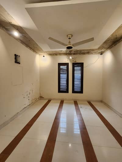 900 Square Yards House In DHA Defence For sale At Good Location