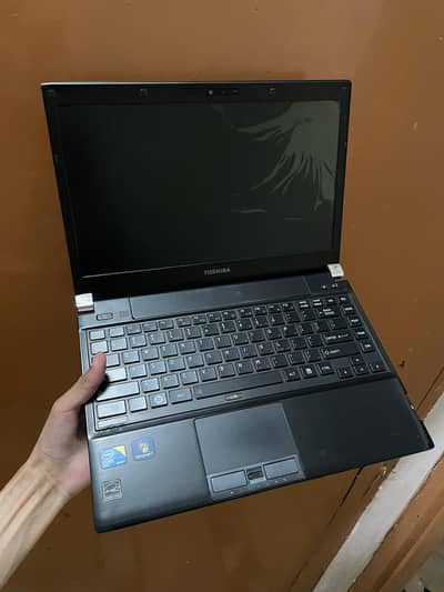 Toshiba i5 Premium Laptop