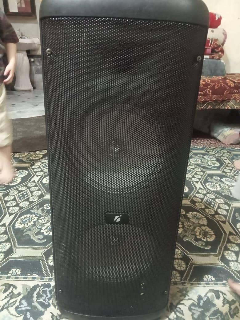 Audionic speaker 8