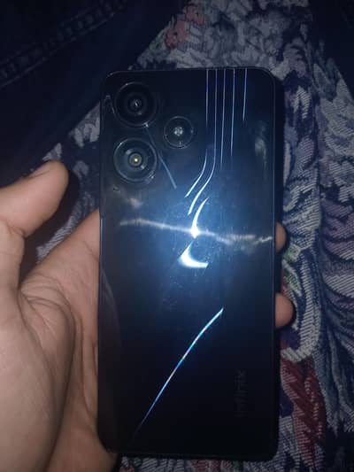 infinix hot 30 8+8gb 128 rom 90 hz screen