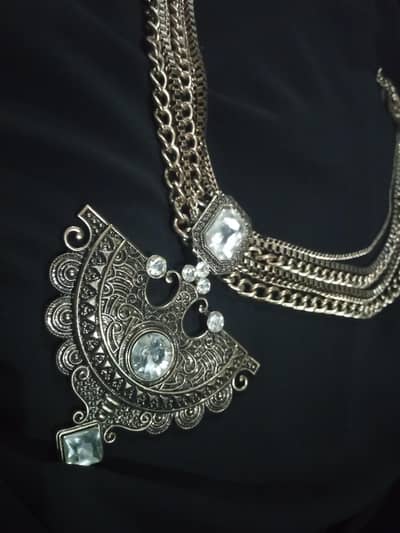 antique necklace timeless item