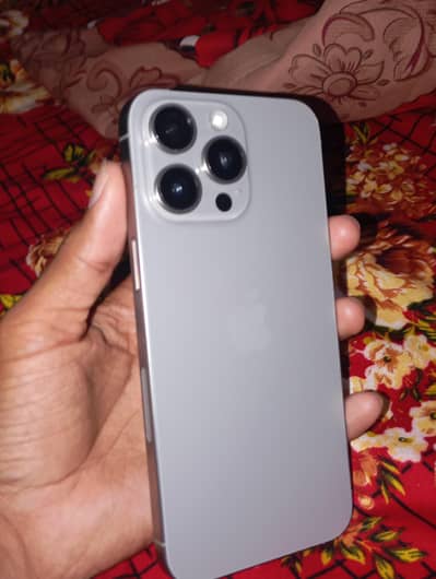 iPhone 15 pro max 256gb 90%  (Baypass)