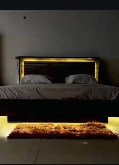 Floating uniqe branded bedset . brand new