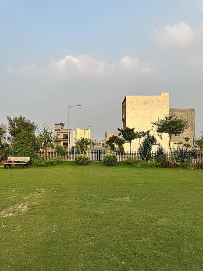 3.33 MARLA PLOT FOR SALE UNION GREEN BLOCK B COLLEGE ROAD LAHORE