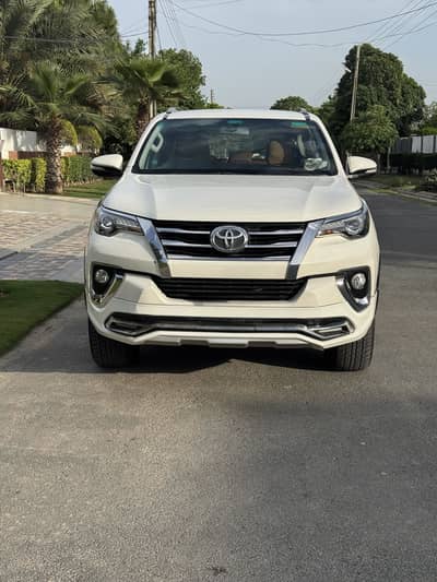 Toyota Fortuner 2.7 vvti petrol