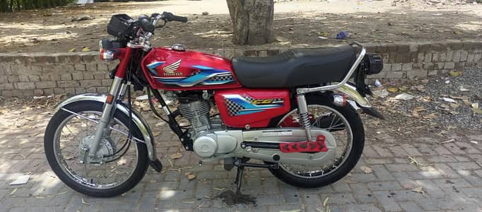Honda CG 125 | Model 2024 | 13,000 KM Use Bike Second Owner Call Only