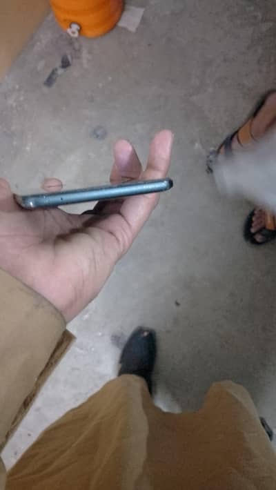 i am seling my samsung c 9 pro