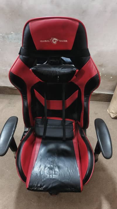 Gaming Chair ,Global Razer 10/9 Condition Good Available for Sale Urge