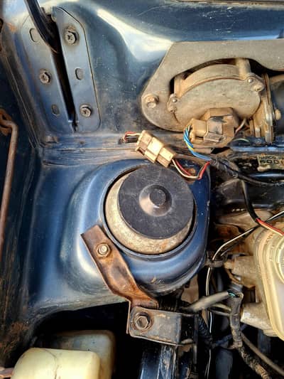 mnehran vxr 2014  power windows and surva brakes