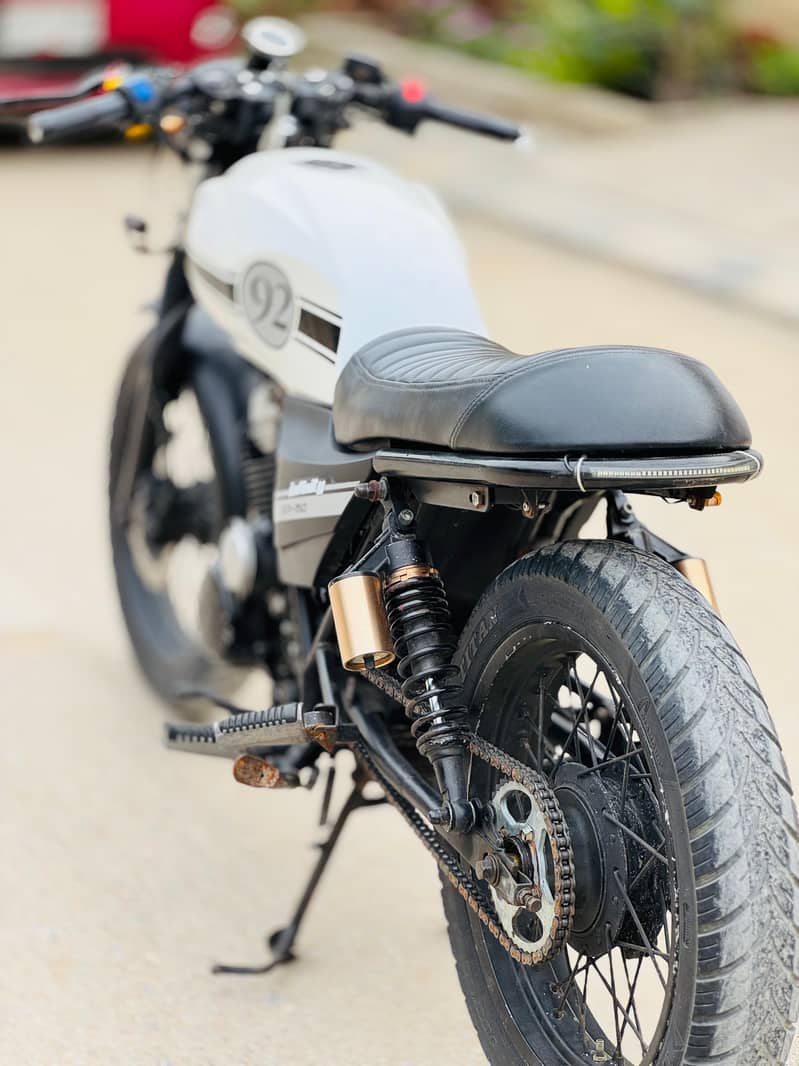 Infinity phatom 200 3