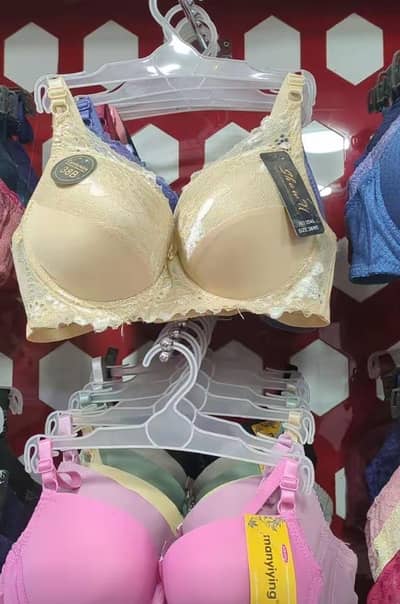 need sincere female shopkeeper