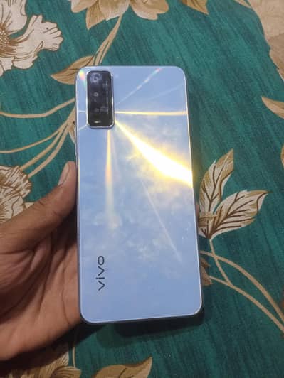 Vivo y20