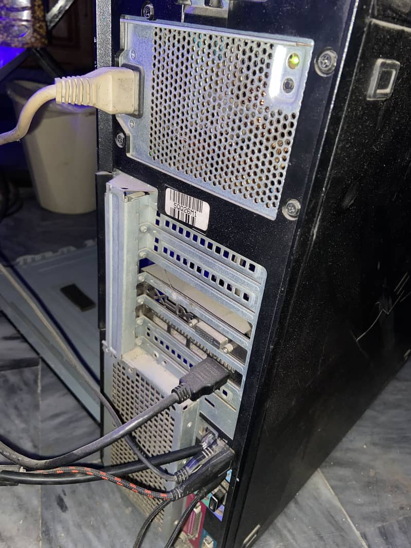 Intel gaming pc with basic casing 2