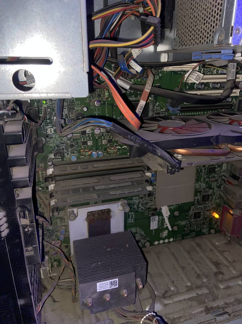 Intel gaming pc with basic casing 4