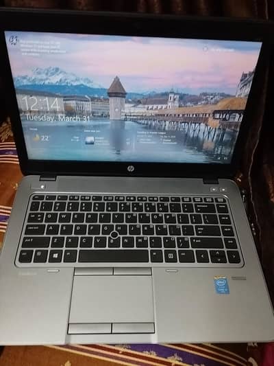 For sale hp laptop 840 elite book