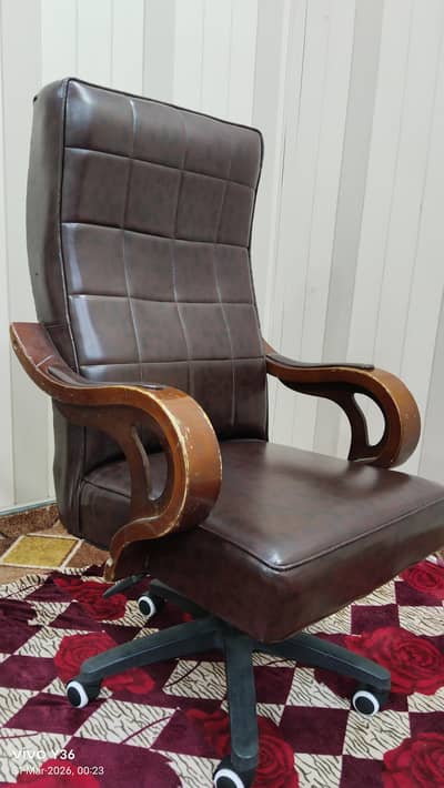 Office Chair Revolving Chair