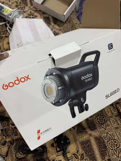 Complete Studio setup - Godox SL60IID + Caisi Softbox KP90 - Box Pack