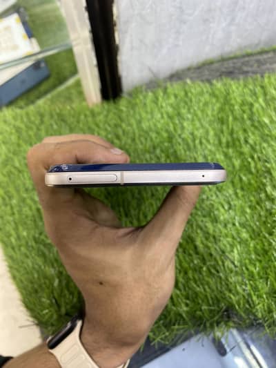 Lg v60 8 GB Ram 128 GB Rom Pta Approved 10/10 Cond Available.