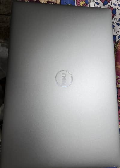 Dell 5550