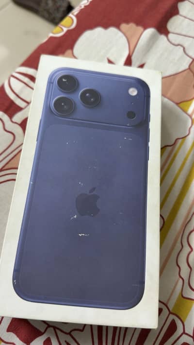 Iphone 17Pro Max J. V