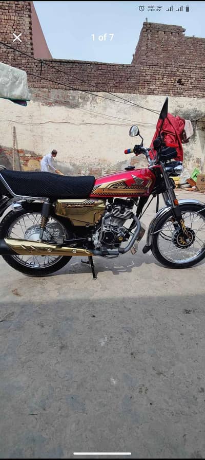 Honda 125 self start golden edition