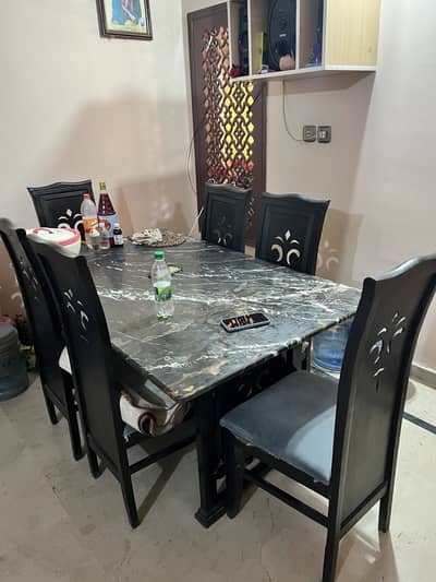 Dining Table and chairs for sale