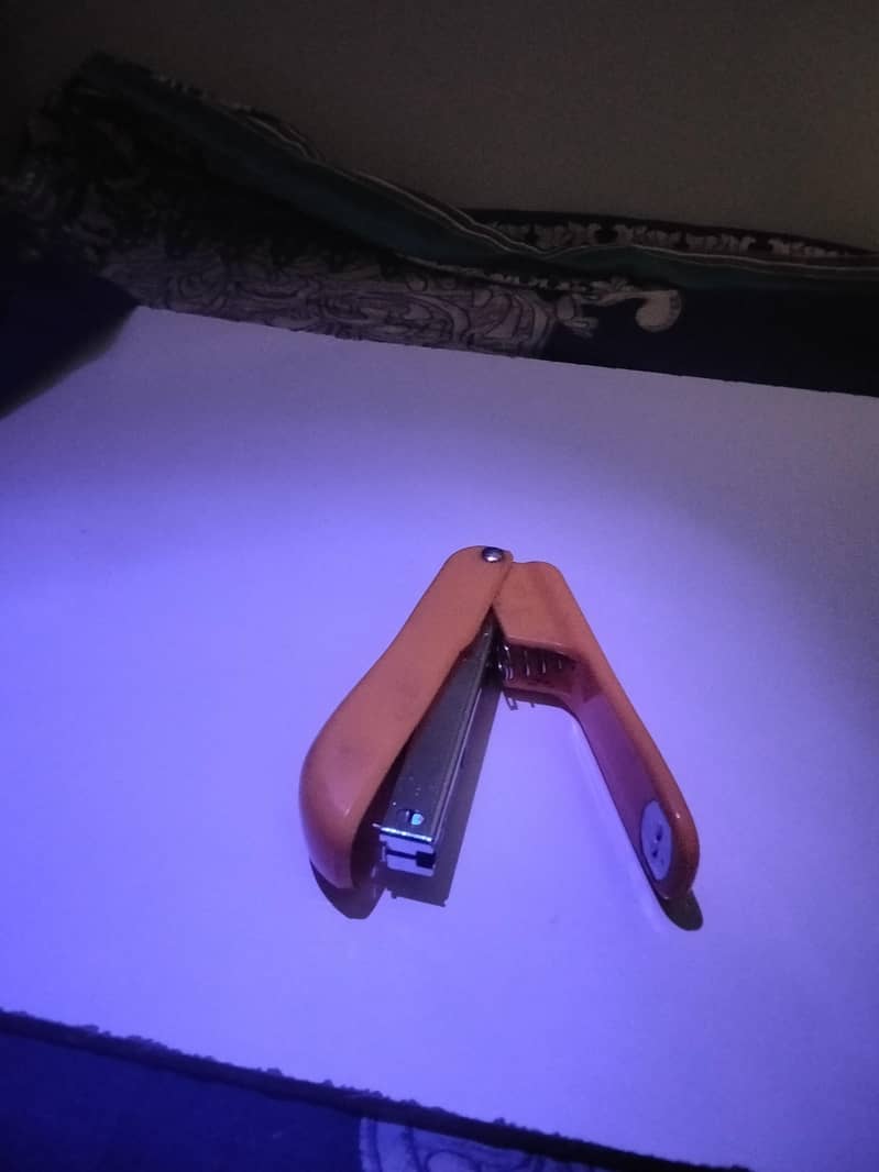stapler 0