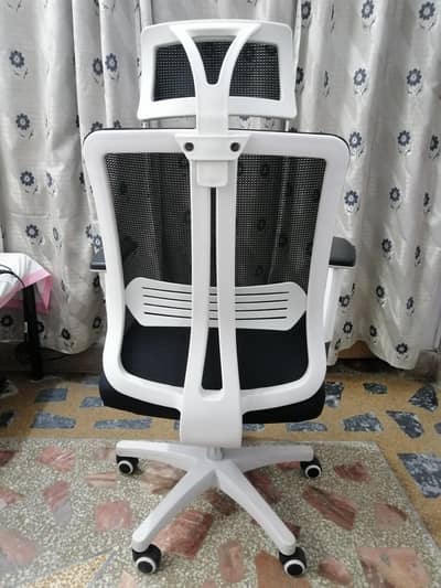 Executive Computer Chair with Hydraulic & Recline – Like New Condition