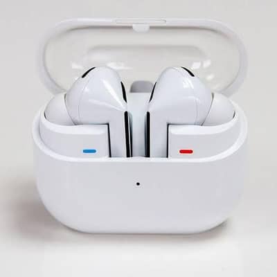 Buds 3 Pro White Edition