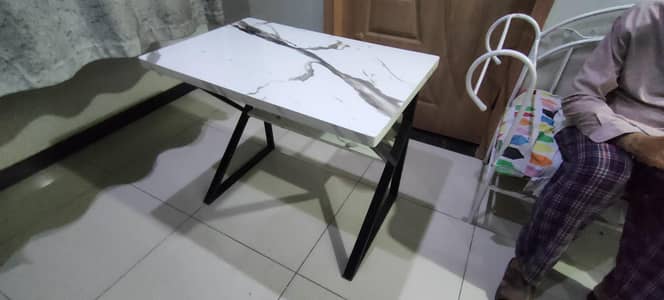 Modren K style Study Table 3 X 3 size