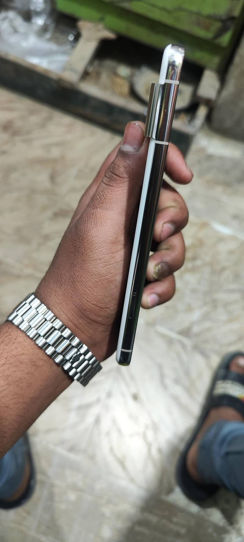 Google pixel 8 pro 3