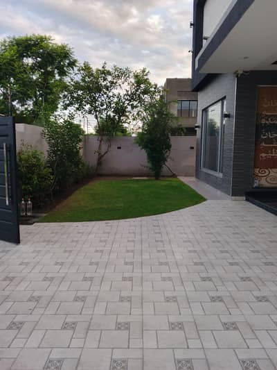 1 Kanal Luxury Beautiful Bungalow for Rent in DHA Phase 3 | Ideal Living