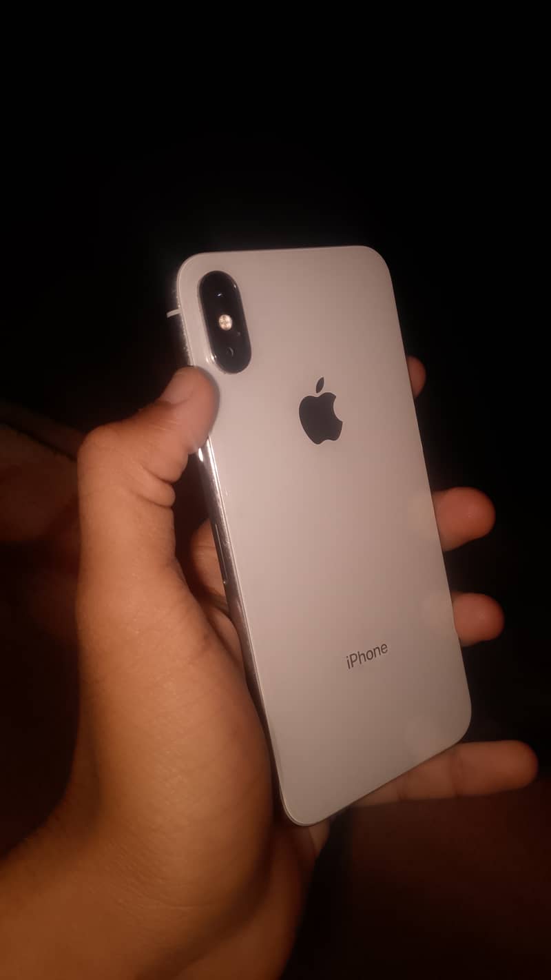 Apple iPhone X 0
